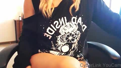 Snapshot of darlingd77 chatting on 02.27.25 DarlingD online show from 02.27.25