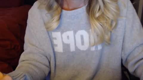 Snapshot of darlingd77 chatting on 10.15.25 DarlingD online show from 10.15.25