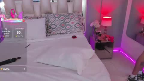 Snapshot of darlyn_tenderhot__ chatting on 09.15.25 darlyn_tenderhot__ online show from 09.15.25