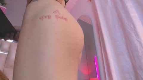 darlyn_tenderhot__ online show from 12.04.25