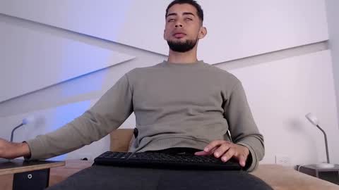 Snapshot of daron_66 chatting on 10.22.25 Kael online show from 10.22.25