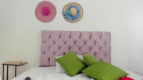 Snapshot of darsha_hara chatting on 12.13.24 Darsha online show from 12.13.24