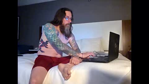 Snapshot of darthraider76 chatting on 03.31.26 DarthRaider online show from 03.31.26