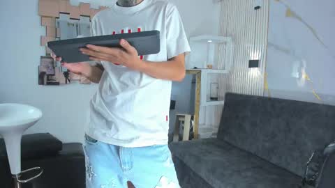 darwin_ggh online show from 11.23.25