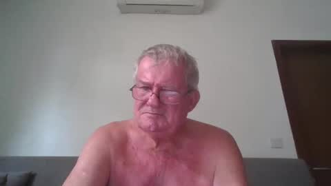 Snapshot of darwincock chatting on 04.17.26 darwincock online show from 04.17.26
