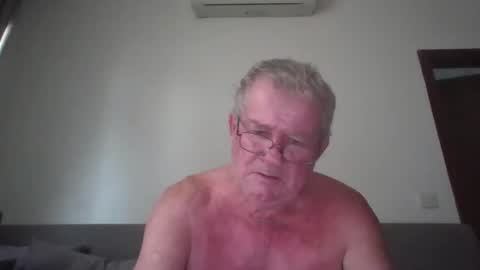 Snapshot of darwincock chatting on 04.26.26 darwincock online show from 04.26.26