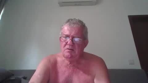 Snapshot of darwincock chatting on 05.03.26 darwincock online show from 05.03.26