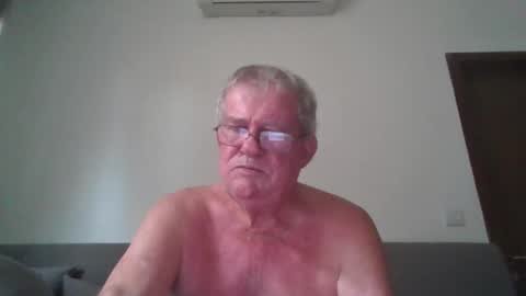 Snapshot of darwincock chatting on 05.04.26 darwincock online show from 05.04.26