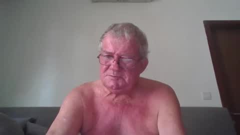 Snapshot of darwincock chatting on 05.05.26 darwincock online show from 05.05.26