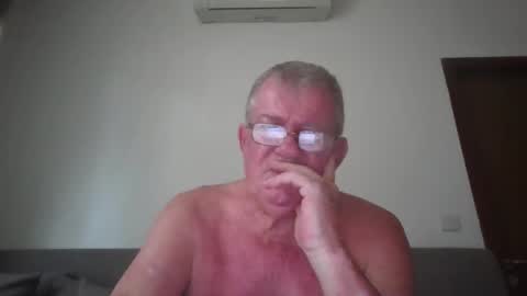 Snapshot of darwincock chatting on 05.22.26 darwincock online show from 05.22.26