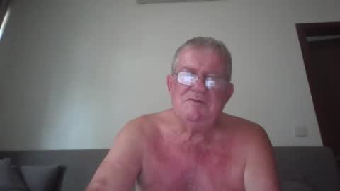 Snapshot of darwincock chatting on 05.26.26 darwincock online show from 05.26.26