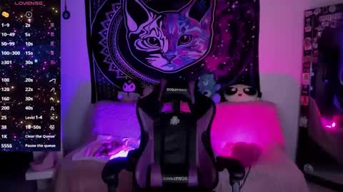 Snapshot of daryimiau chatting on 09.17.25 daryimiau online show from 09.17.25