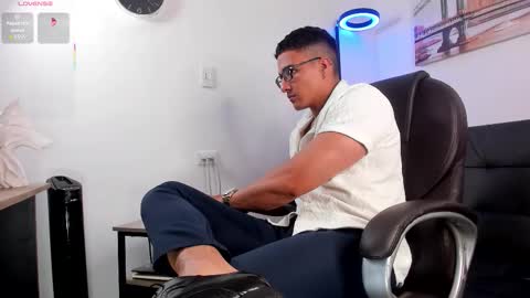 Dash online show from 11.21.25