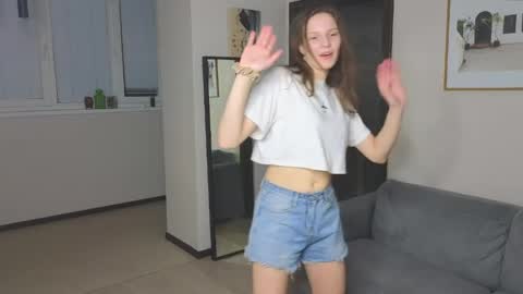 Snapshot of dasha_brown chatting on 04.01.26 Dasha online show from 04.01.26