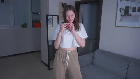 Snapshot of dasha_brown chatting on 04.09.26 Dasha online show from 04.09.26