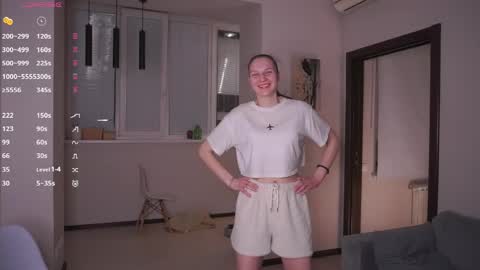 Snapshot of dasha_brown chatting on 04.15.26 Dasha online show from 04.15.26