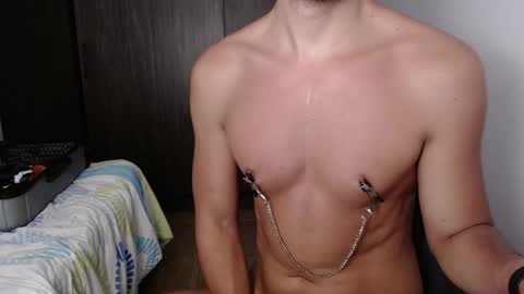 Snapshot of dave02_ chatting on 01.05.25 David online show from 01.05.25