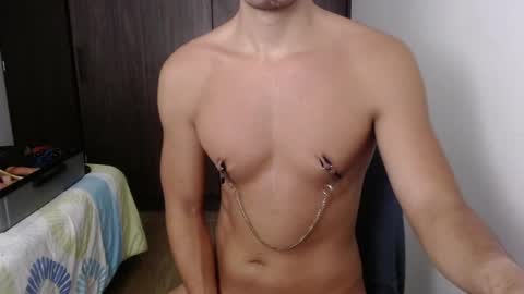 Snapshot of dave02_ chatting on 01.09.25 David online show from 01.09.25