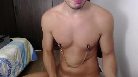 Snapshot of dave02_ chatting on 01.12.25 David online show from 01.12.25