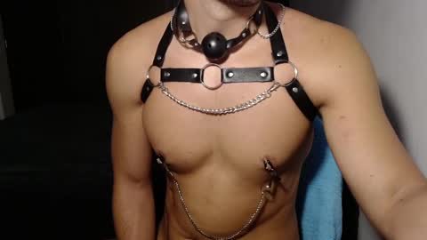 Snapshot of dave02_ chatting on 03.12.25 David online show from 03.12.25