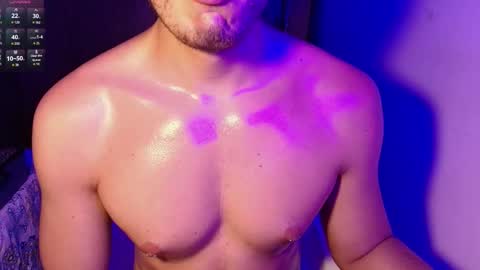 Snapshot of dave02_ chatting on 10.07.25 David online show from 10.07.25