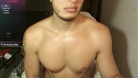 Snapshot of dave02_ chatting on 10.13.25 David online show from 10.13.25