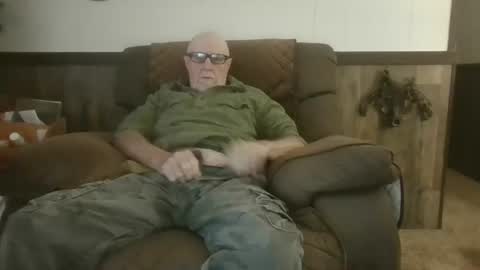 Snapshot of dave571960 chatting on 07.23.26 dave571960 online show from 07.23.26