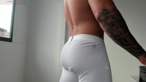 Snapshot of dave_hs chatting on 01.19.25 dave_hs online show from 01.19.25