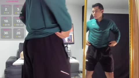 Snapshot of dave_hs chatting on 11.11.25 dave_hs online show from 11.11.25