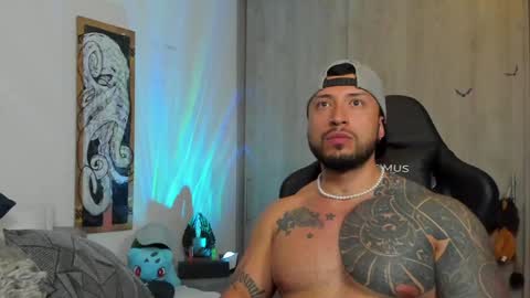 Snapshot of dave_max93 chatting on 01.08.25 DAVE MAX online show from 01.08.25