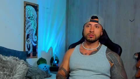 Snapshot of dave_max93 chatting on 01.18.25 DAVE MAX online show from 01.18.25