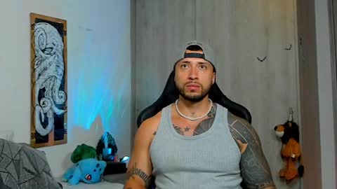 Snapshot of dave_max93 chatting on 01.20.25 DAVE MAX online show from 01.20.25