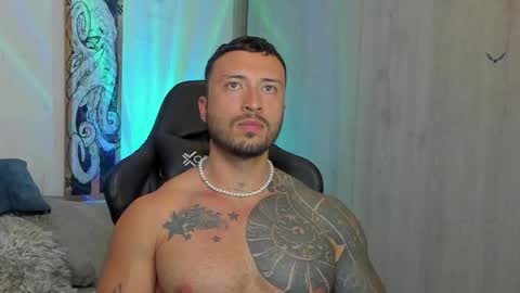 Snapshot of dave_max93 chatting on 02.19.25 DAVE MAX online show from 02.19.25