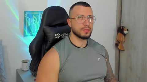 Snapshot of dave_max93 chatting on 09.22.25 DAVE MAX online show from 09.22.25