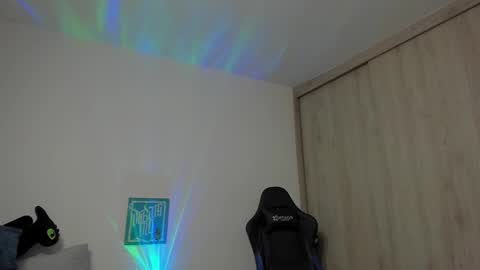 Snapshot of dave_max93 chatting on 09.24.25 DAVE MAX online show from 09.24.25