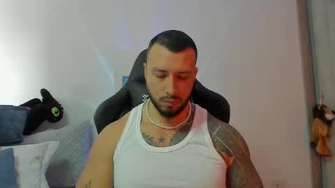 Snapshot of dave_max93 chatting on 10.01.25 DAVE MAX online show from 10.01.25