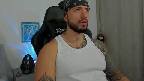 Snapshot of dave_max93 chatting on 10.06.25 DAVE MAX online show from 10.06.25