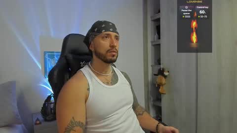 Snapshot of dave_max93 chatting on 10.10.25 DAVE MAX online show from 10.10.25