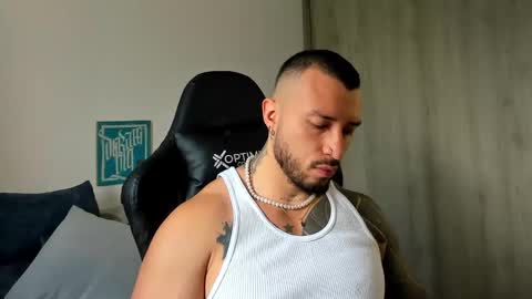 Snapshot of dave_max93 chatting on 11.09.25 DAVE MAX online show from 11.09.25