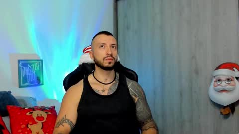 Snapshot of dave_max93 chatting on 12.04.25 DAVE MAX online show from 12.04.25