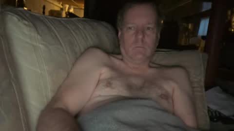 Snapshot of davecock50 chatting on 01.04.25 davecock50 online show from 01.04.25