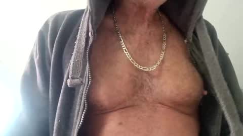 Snapshot of davefun63 chatting on 02.10.25 davefun63 online show from 02.10.25