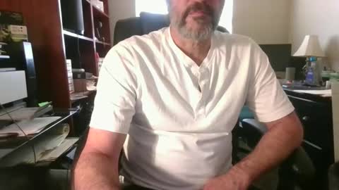 Snapshot of davethebooky chatting on 04.03.26 Dave online show from 04.03.26