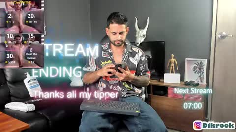 Snapshot of davevilboy chatting on 02.11.25 Daves online show from 02.11.25