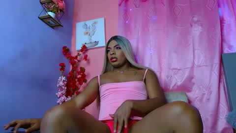 Snapshot of david778302 chatting on 02.11.25 Noha online show from 02.11.25