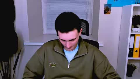 Snapshot of david__diamond chatting on 10.29.25 David online show from 10.29.25