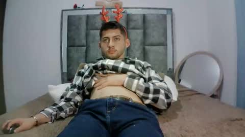 Snapshot of david_asturias chatting on 12.15.24 David Asturias online show from 12.15.24