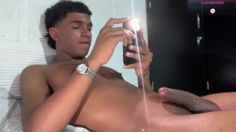 Snapshot of david_hot44 chatting on 02.13.26 david_hot44 online show from 02.13.26