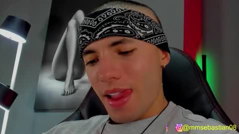 Snapshot of david_jons7 chatting on 11.14.25 David Jons online show from 11.14.25