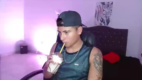 Snapshot of davidbless chatting on 09.24.25 David Bless online show from 09.24.25